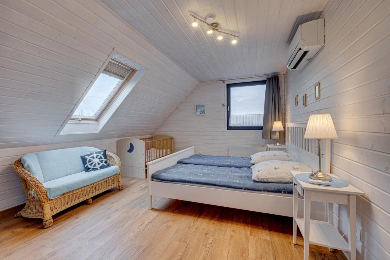 Dom Wakacyjny Baltic Home & Dom Baltic Home Garden Inn Zastan Extérieur photo